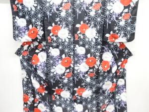 紅梅　椿に桜模様小紋着物